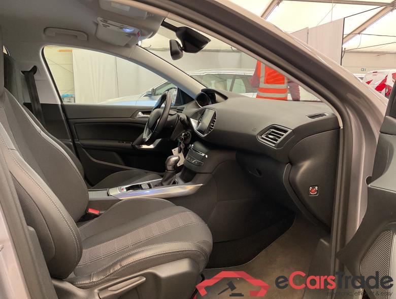 PEUGEOT 308 1.2 PureTech Allure #4