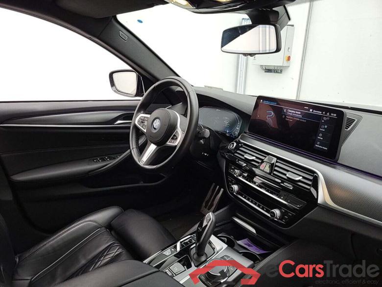 BMW 5-serie 530eA Bns Edition+ M Sport #3