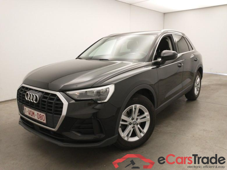 Audi Q3 35 TDI S Tronic Business Edition 5d