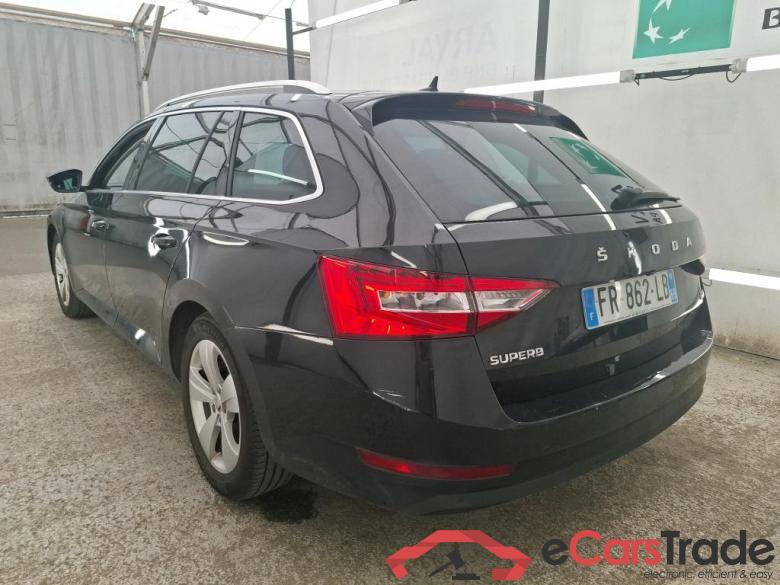 Skoda 1.4 TSI PHEV 218ch DSG6 Business Superb Break Business iV 1.4 TSI Hybrid 215CV BVA6 E6dT #2