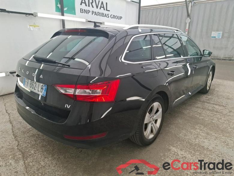 Skoda 1.4 TSI PHEV 218ch DSG6 Business Superb Break Business iV 1.4 TSI Hybrid 215CV BVA6 E6dT #3