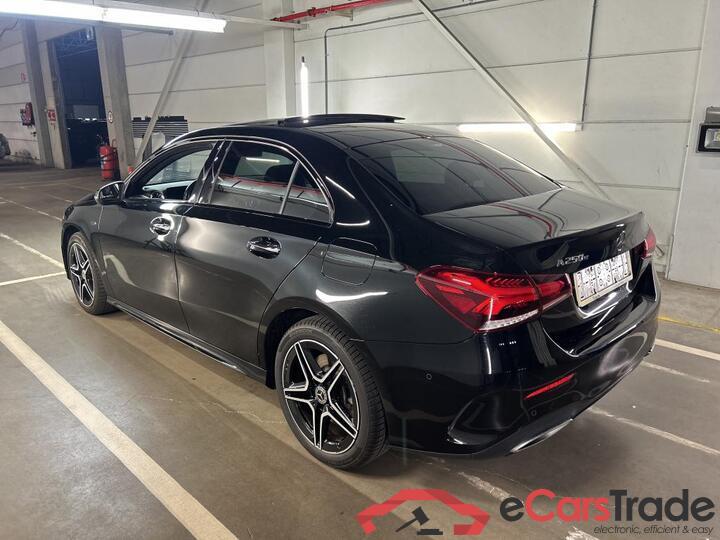Mercedes A-Klasse Limousine A-Klasse Limousine A 250e Business Solution (PHEV) 160kW/218pk  4D/P Auto-8 #3