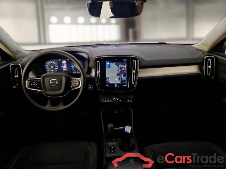 Volvo 235 VOLVO XC40 / 2017 / 5P / SUV T4 PLUG-IN HYBRID AUTO RECH INSCRIP EXPR #3
