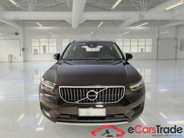 Volvo 235 VOLVO XC40 / 2017 / 5P / SUV T4 PLUG-IN HYBRID AUTO RECH INSCRIP EXPR #6