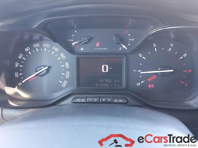 Citroen 17 CITROEN C3 / 2016 / 5P / BERLINA BLUEHDI 75 BUSINESS COMBI #4