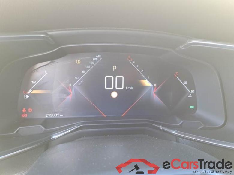 DS 43 DS DS 7 CROSSBACK / 2017 / 5P / SUV BLUEHDI 130 AUTOMATICA PERFORMANCELINE+ #4