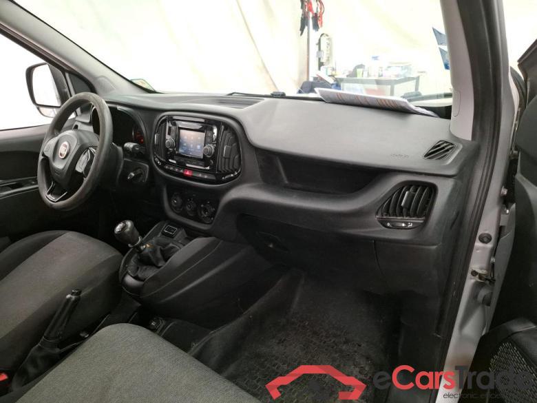 Fiat Maxi 1.6 Mjet 105 P.Pro Trio Nav 1000kg FIAT Doblò Cargo VU 4p Fourgonnette Maxi 1.6 Mjet 105 P.Pro Trio Nav 1000kg #5