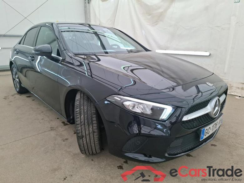 Mercedes A 180 d Business Line 8G-DCT MERCEDES-BENZ Classe A Berline / 2018 / 4P / Berline A 180 d Business Line 8G-DCT #4