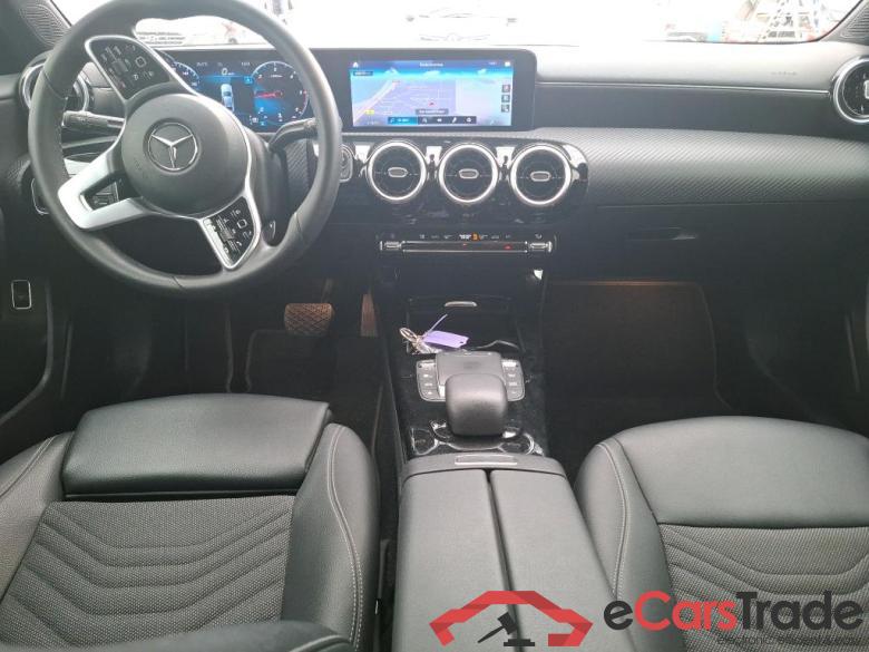 Mercedes A 180 d Business Line 8G-DCT MERCEDES-BENZ Classe A Berline / 2018 / 4P / Berline A 180 d Business Line 8G-DCT #5