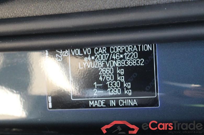 Volvo XC60 ´17 XC60 R Design Recharge Plug-In Hybrid AWD 2.0 T6 251KW AT8 E6d #5