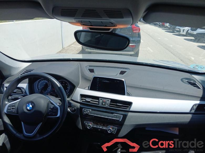 BMW sDrive18dA Business (AC) BMW X1 / 2015 / 5P / todoterreno sDrive18dA Business (AC) #3
