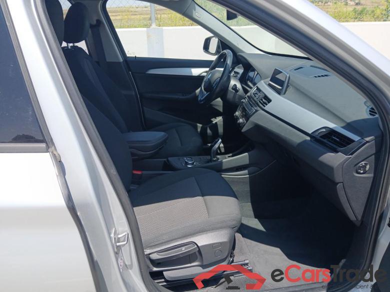 BMW sDrive18dA Business (AC) BMW X1 / 2015 / 5P / todoterreno sDrive18dA Business (AC) #6
