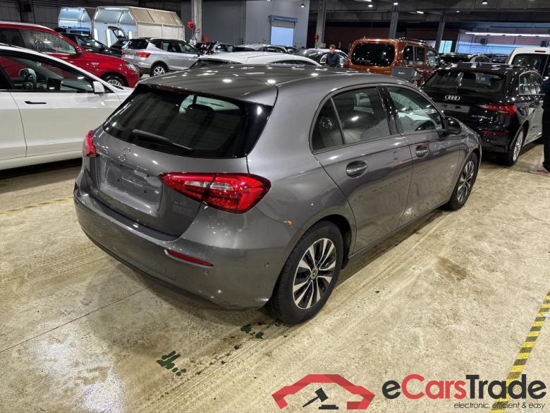 MERCEDES-BENZ A-CLASS 1.3 A 180 BUSINESS SOLUTION ESSENTIAL #2