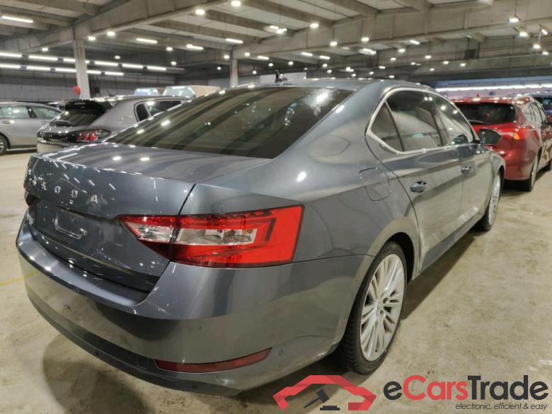 SKODA SUPERB - 2019 1.5 TSI ACT Style DSG #2