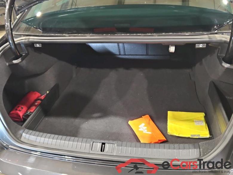 VOLKSWAGEN PASSAT 2.0 TDI 90KW STYLE BUSINESS DSG #4