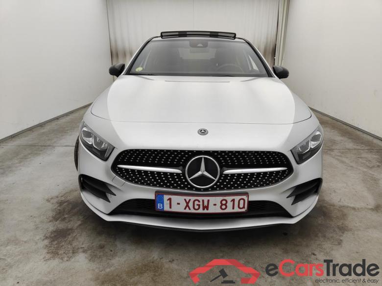 Mercedes-Benz A-Klasse Limousine A 180 d DCT Business Solution 4d #1