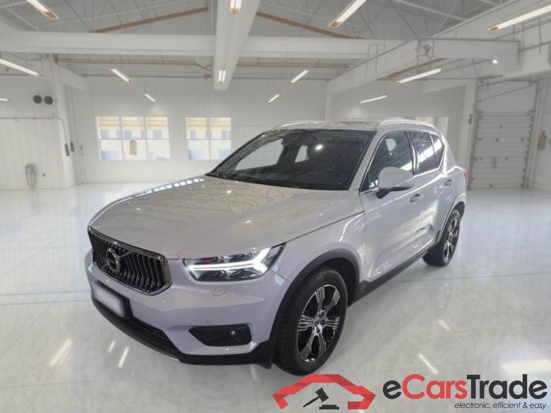 Volvo 230 VOLVO XC40 / 2017 / 5P / SUV B5 AWD AUTOMATICO INSCRIPTION #1
