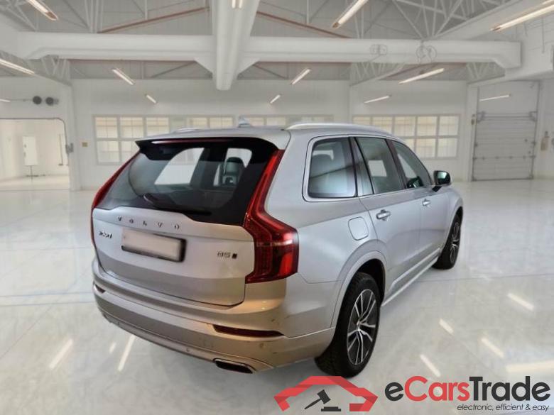 Volvo 94 VOLVO XC90 / 2014 / 5P / SUV B5 D AWD GEARTRONIC 7P MOMENTUM #2