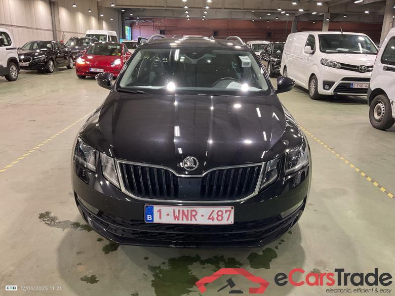 SKODA OCTAVIA COMBI DIESEL - 2017 1.6 CR TDi Ambition DSG (EU6.2) #1