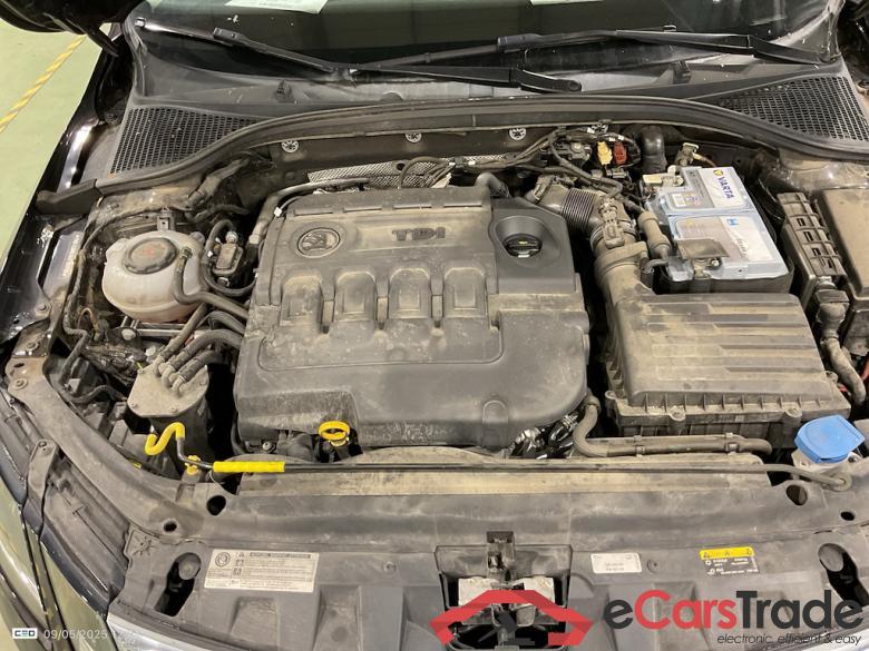 SKODA OCTAVIA COMBI DIESEL - 2017 1.6 CR TDi Style DSG (EU6.2) #6