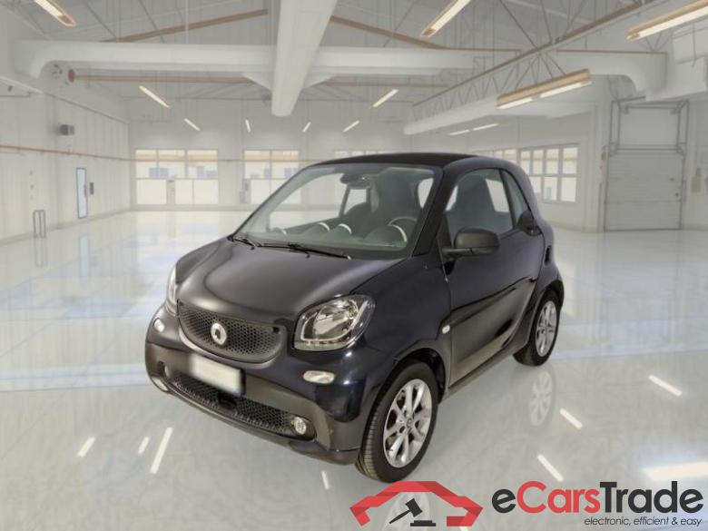 Smart 70PROMO1 SMART FORTWO COUPÈ / 2014 / 3P / COUPE 70 1.0 52KW YOUNGSTER TWINAMIC #1
