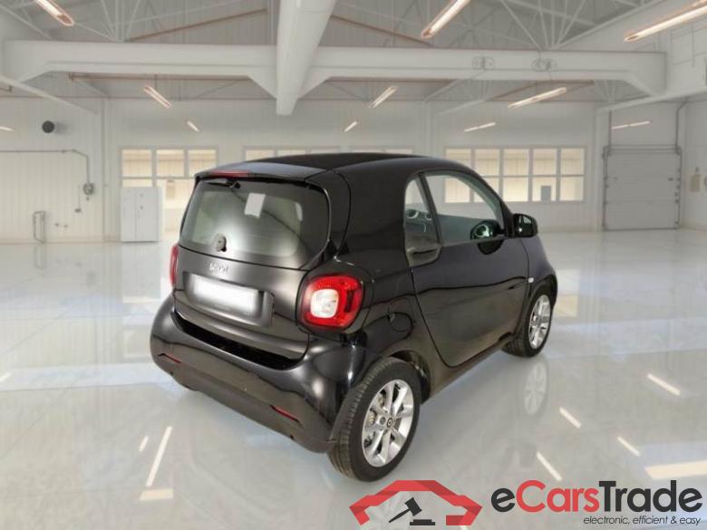 Smart 70PROMO1 SMART FORTWO COUPÈ / 2014 / 3P / COUPE 70 1.0 52KW YOUNGSTER TWINAMIC #2