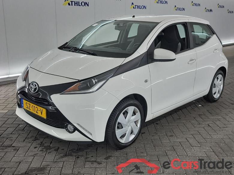 TOYOTA Aygo 1.0 VVT-i x-nav 5D 51kW #1