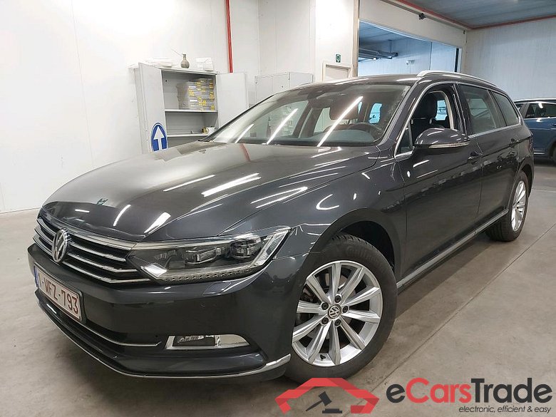 VOLKSWAGEN - VW  PASSAT VARIANT TDI 150PK DSG7 Highline Business Pack Drive Premium With Nappa Seats & GPS Discover Pro & Area View & Easy Open #1