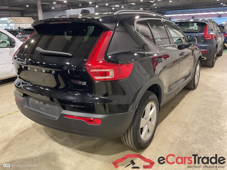 VOLVO XC40 1.5 T2 MOMENTUM CORE AUTO #4