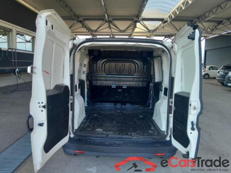 Fiat 48 FIAT DOBLÒ CARGO / 2014 / 4P / VETT. FURGONATA CH1 LOUNGE 1.3 MJET 95CV E6D SeS #5