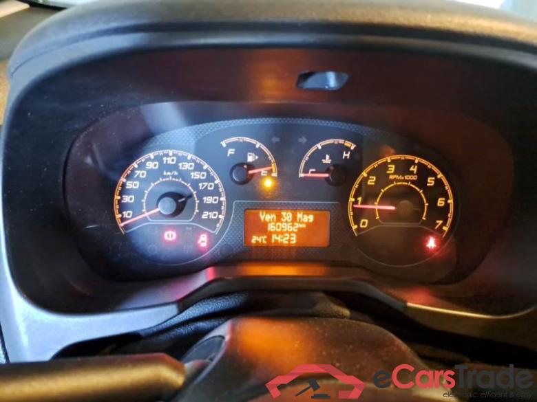 Fiat 2 FIAT FIORINO / 2016 / 4P / VETT. FURGONATA 1.3 MULTIJET 80 CV E6 SX #4