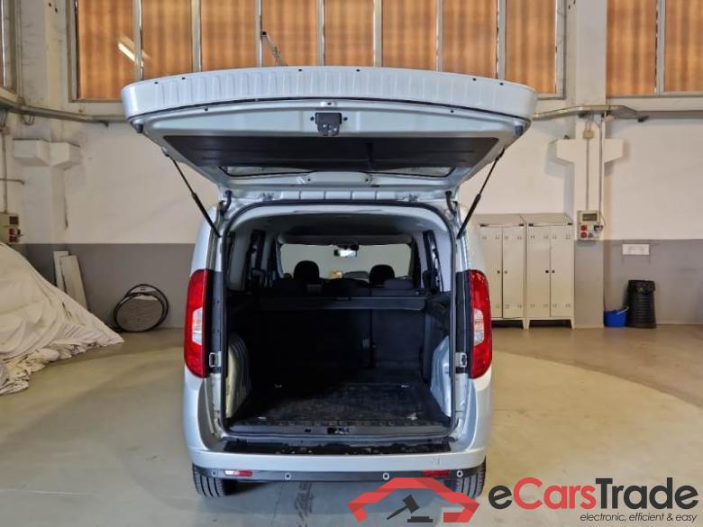Fiat 49 FIAT DOBLÒ CARGO / 2014 / 5P / COMBI MAXI LH1 LOUNGE 1.6 MJET 105CV E6D N1 #5