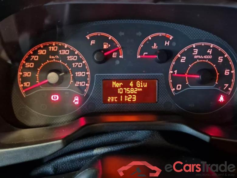 Fiat 2 FIAT FIORINO / 2016 / 4P / VETT. FURGONATA 1.3 MULTIJET 80 CV E6 SX #4