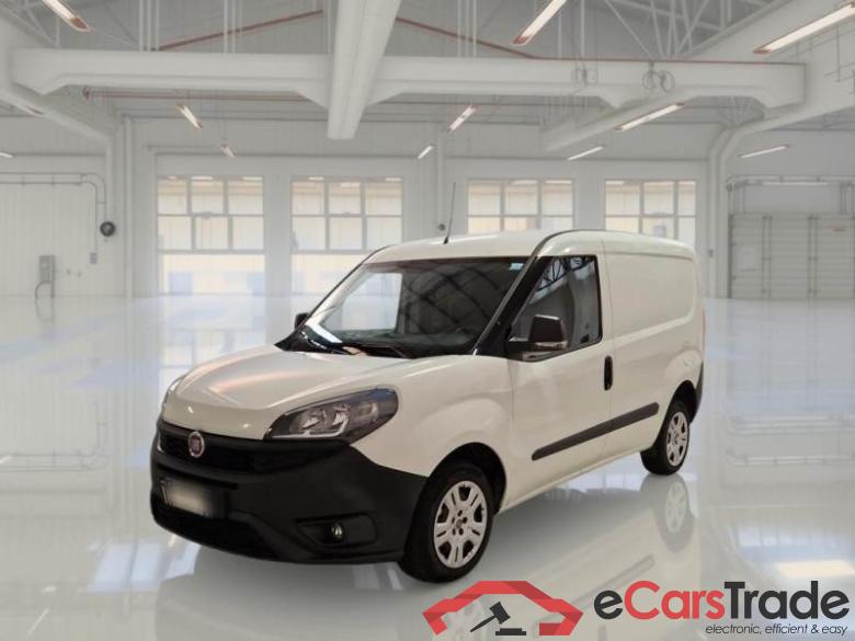 Fiat 48 FIAT DOBLÒ CARGO / 2014 / 4P / VETT. FURGONATA CH1 LOUNGE 1.3 MJET 95CV E6D SeS #1