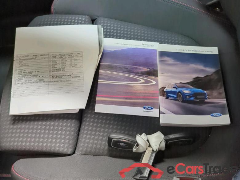 Ford Focus Turnier ´18 Focus Turnier ST-Line 2.0 EcoBlue 110KW AT8 E6dT #3