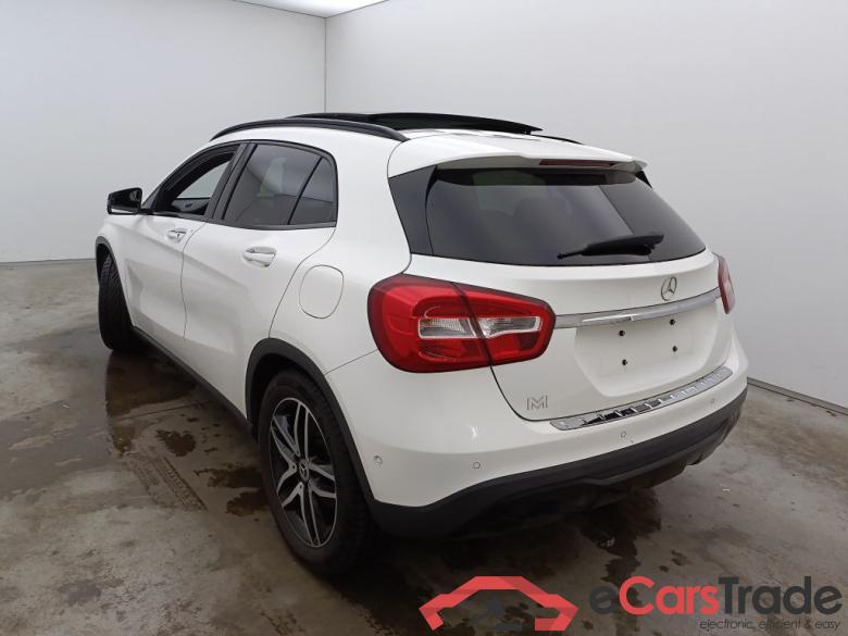 Mercedes-Benz GLA GLA 180 5d #4