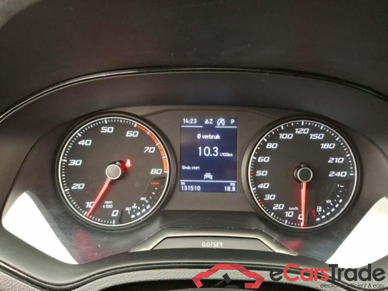 SEAT Ibiza 1.0 TSI FR Bns Intense DSG #4