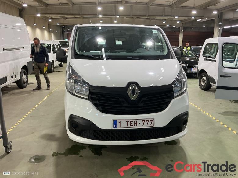 RENAULT TRAFIC PASSENGER DIESEL - 2014 1.6 dCi Grand Confort #2
