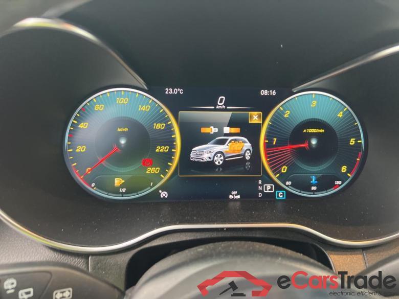 Mercedes GLC 200 d 4MATIC Clase GLC GLC 200 d 4Matic (253.916)AMG AMG Line 165CV E6d #4