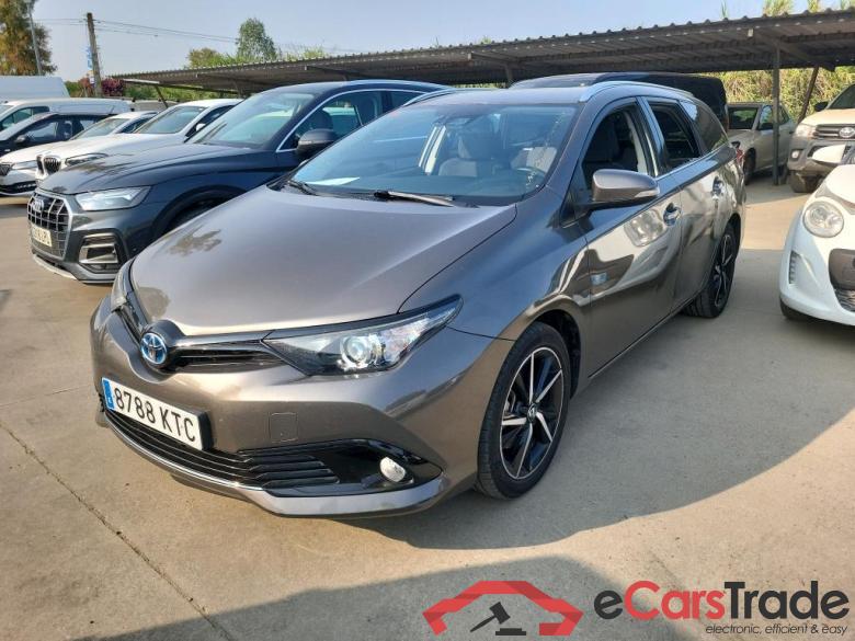 Toyota 1.8 140H Feel! Edition Touring Spo TOYOTA Auris / 2015 / 5P / familiar 1.8 140H Feel! Edition Touring Spo #1