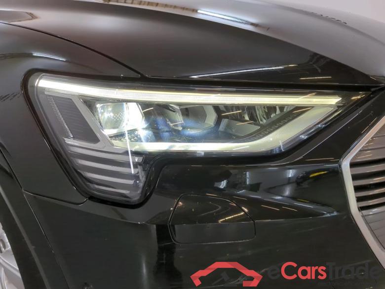 AUDI e-tron  #4