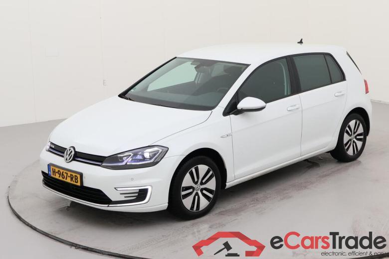 VOLKSWAGEN e-Golf  #1