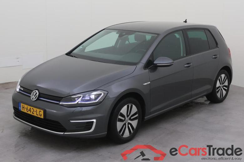 VOLKSWAGEN e-Golf  #1