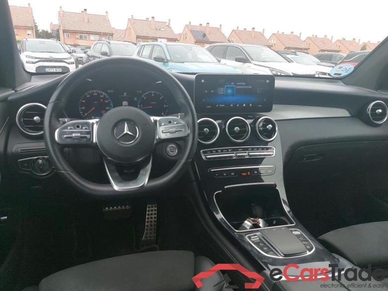 Mercedes GLC 200 d 4MATIC Clase GLC GLC 200 d 4Matic (253.916)AMG AMG Line 165CV E6d #3
