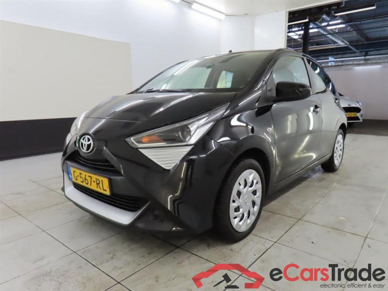 TOYOTA Aygo 1.0 VVT-i x-play ltd #1
