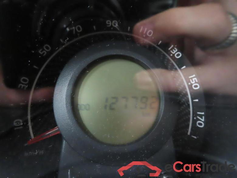 TOYOTA Aygo 1.0 VVT-i x-play ltd #4