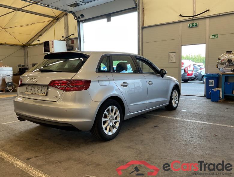 AUDI A3 Sportback Audi A3 Sportback Attraction 1.4 TFSI  92(125) kW(ch) 6 vitesses #2