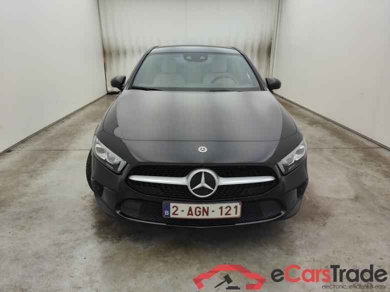 Mercedes-Benz A-Klasse Limousine A 250e Business Solution 4d #2