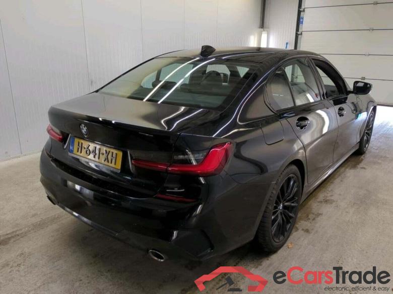 BMW 3-serie 320i High Exe. Ed. #2