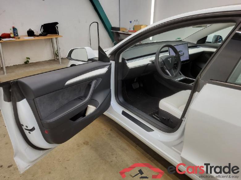 Tesla Model 3 ´18 BEV TESLA Model 3 Langstreckenbatt. Allradantrieb Dual Motor 4d 366kW #4